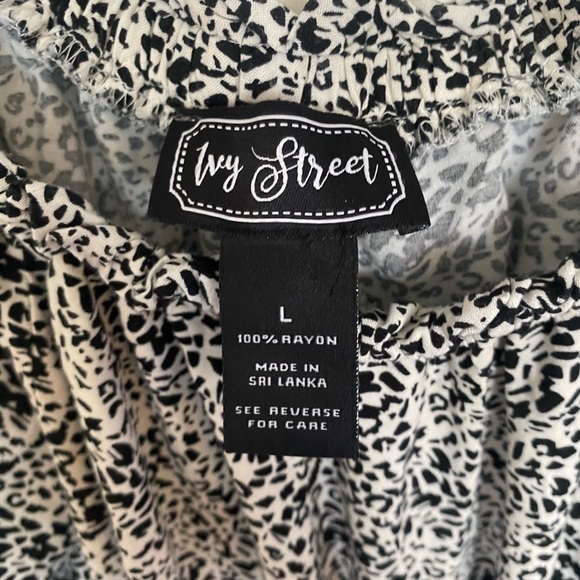 Ivy street large long sleeve romper - Picture 4 of 7